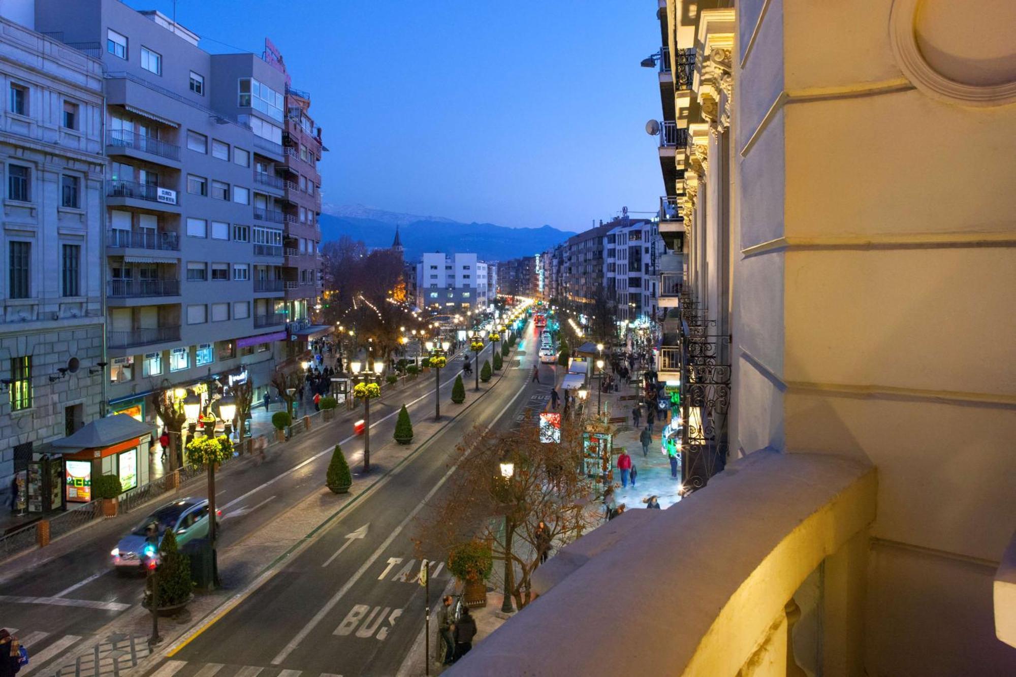 Nh Collection Victoria Hotel Granada Exterior photo